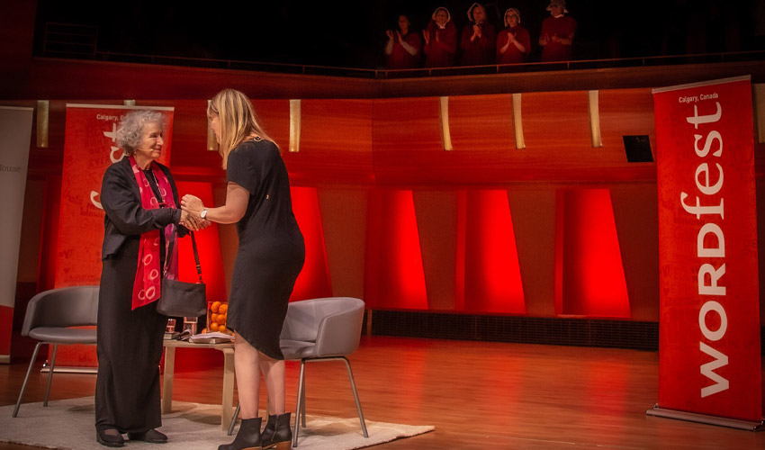 Margaret Atwood speaking to Shelley Youngblut at the Bella Concert Hall.